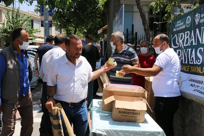 Şanlıurfa’da Ayasofya Camisinin açılışına katılamayanlar için stant kuruldu