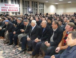 Bitlis'te Şehitler gecesine salon dar geldi foto