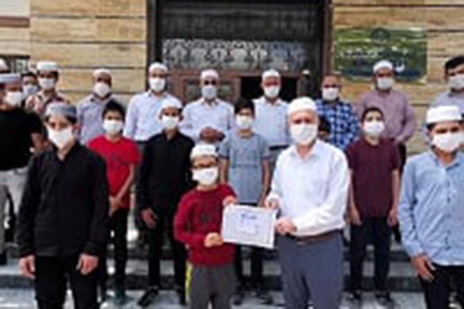 Van İpekyolu'nda Kur’an kursu öğrencilerinden örnek davranış