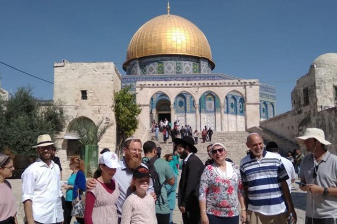 Siyonist işgalcilerden Mescidi Aksa’ya baskın