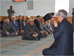 Cumhuriyet'ten bir muhbirlik daha: Camide veli toplantısı!