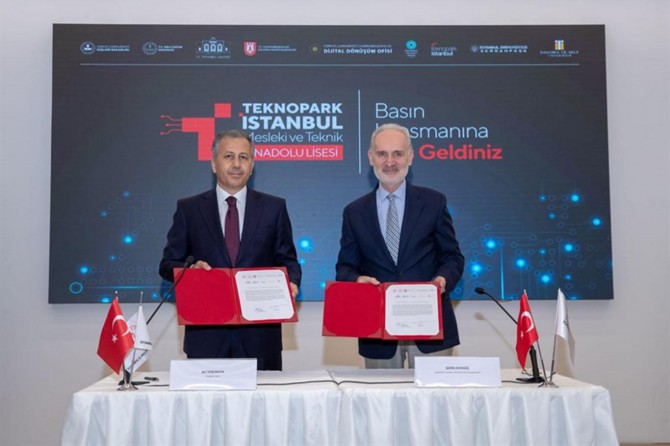 İstanbul'da Türkiye'nin ilk siber güvenlik lisesi açıldı