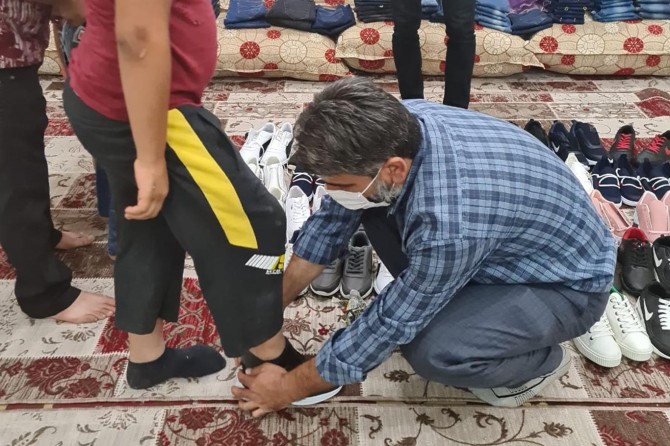 Mardin Umut Kervanı, Kurban Bayramı öncesi yetim ve muhtaç çocukları sevindirdi