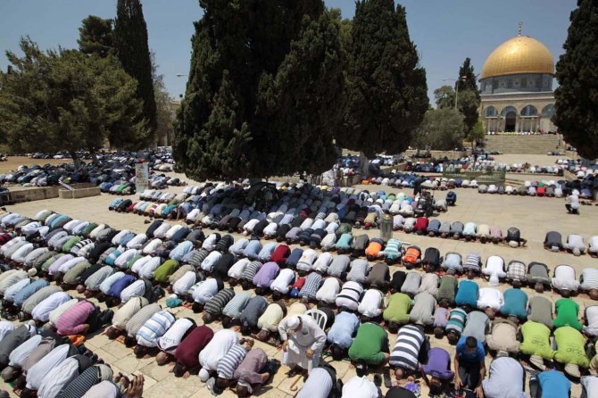 Hamas: Arefe gününde Mescid-i Aksa meydanında olalım