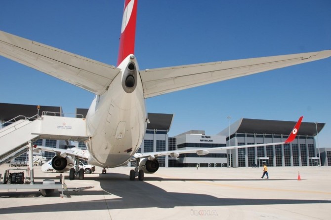 Rusya ile karşılıklı uçuşlar yarından itibaren başlıyor