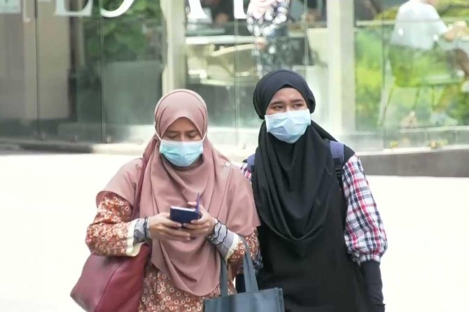 Malezya'da Coronavirus'ün yayılmasını önlemek için maske takma zorunluluğu getirildi
