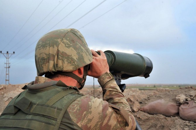 Turkish troops arrest 3 PKK/PYD members in northwestern Syria