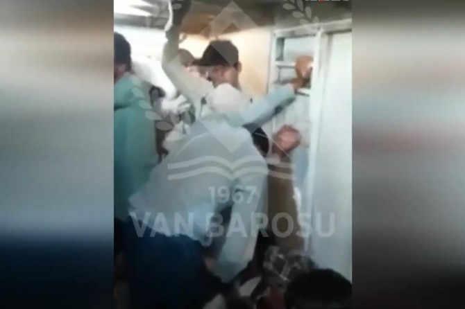 Van Valiliği: Baronun paylaştığı görüntüler batan tekneye ait değil