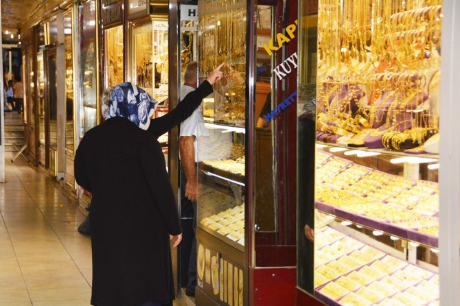 ​Altın son yılların en yüksek seviyesinde seyrediyor