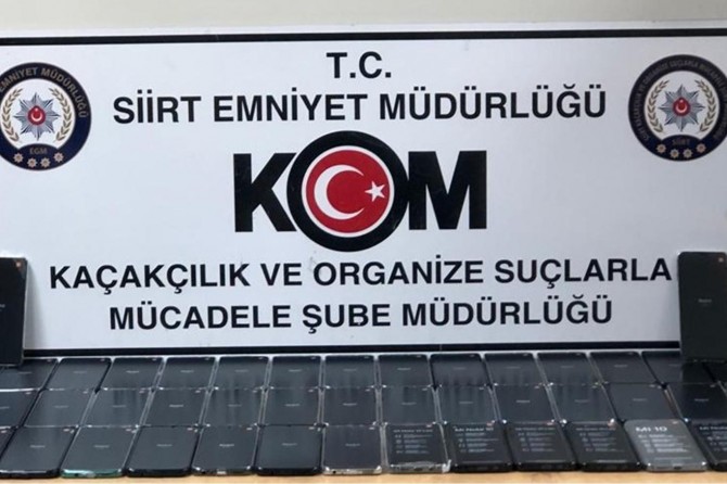 Siirt'te gümrük kaçağı cep telefonu ele geçirildi