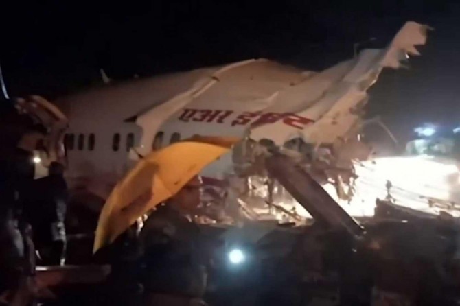 Hindistan'da düşen uçakta ölenlerin sayısı 18'e yükseldi