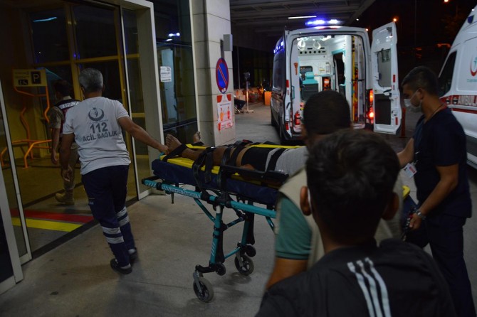 Eruh'ta patpat kazası: 1'i ağır 4 yaralı