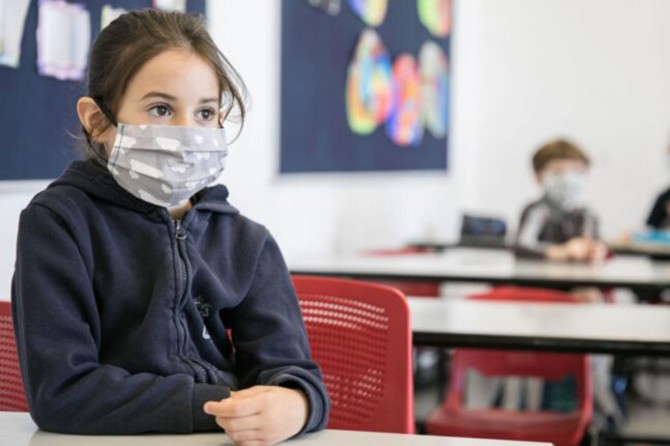 İngiltere'de okullar eylül ayında açılacak