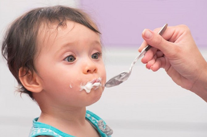 Bebeklerde ek gıda döneminde nelere dikkat edilmeli?