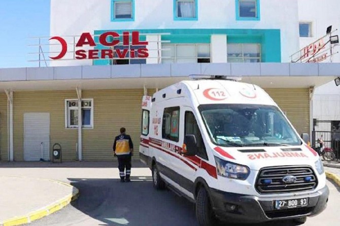 ​Gaziantep'te ev sahibi ile kiracı arasında kavga çıktı: 2 yaralı