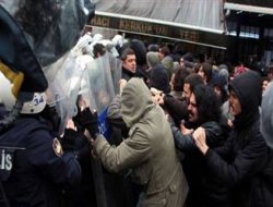 Beyazıt’ta ‘28 Şubat’ arbedesi