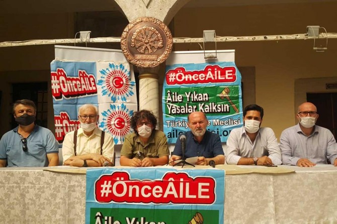 Çevik: "Aileyi korumak için önce aileyi tahrip eden yasa ve sözleşmeler iptal edilmeli"