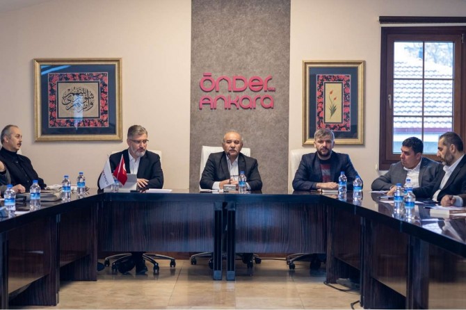 Birleşik Arap Emirlikleri'nin Filistin kararına tepkiler çığ gibi büyüyor