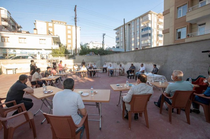 Belediye Başkan Vekili Aslan, mahalle ziyaretlerine devam ediyor