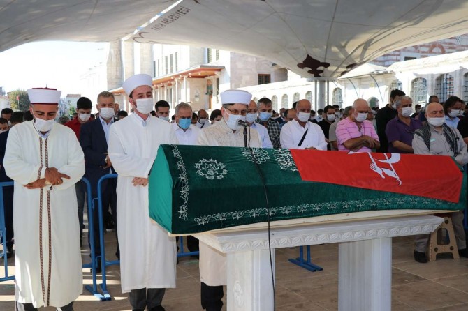 FETÖ kumpası mağduru Mehmet Ali Tekin son yolcuğuna uğurlandı