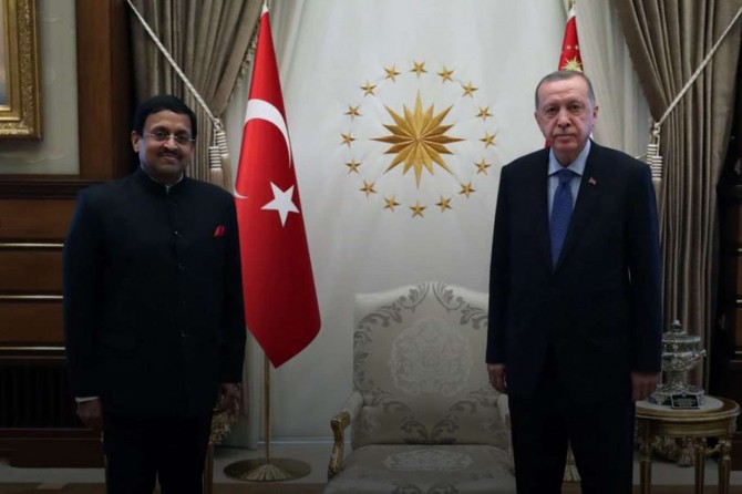 Hindistan, Fransa ve Bosna Hersek Büyükelçileri, Erdoğan'a güven mektubu sundu