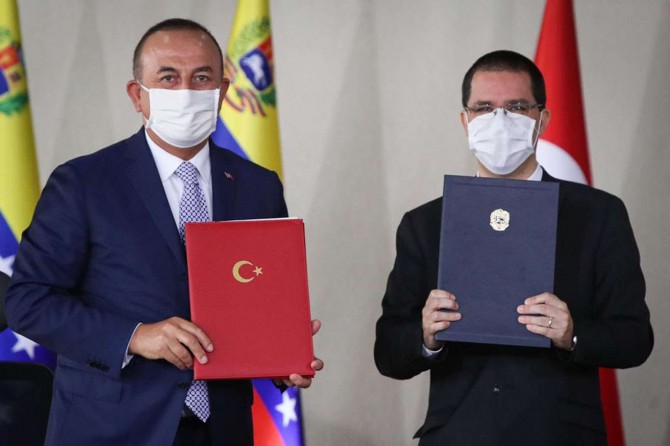 Türkiye ile Venezuela arasında 5 anlaşma imzalandı