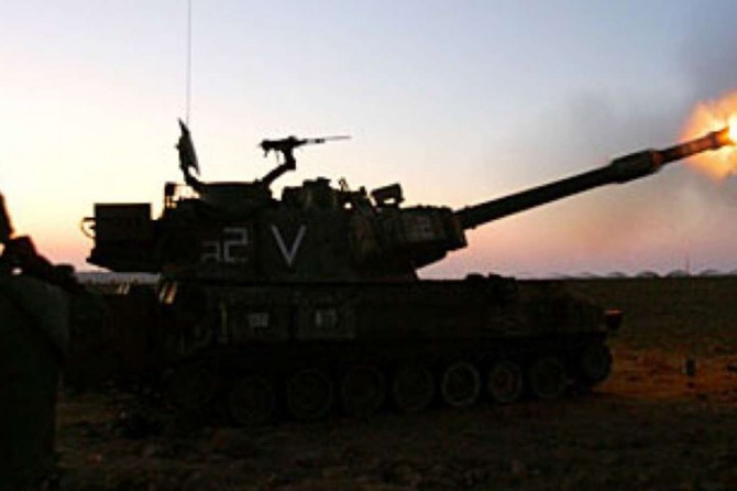 Zionist occupation army bombs observation posts in Gaza