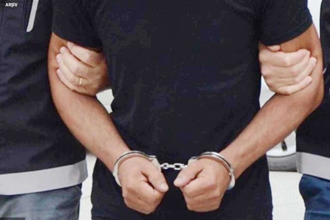 Van'da FETÖ/PDY üyesi 2 kişi tutuklandı