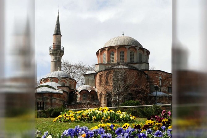 Diyanet İşleri Başkanı Erbaş'tan Karie Cami paylaşımı