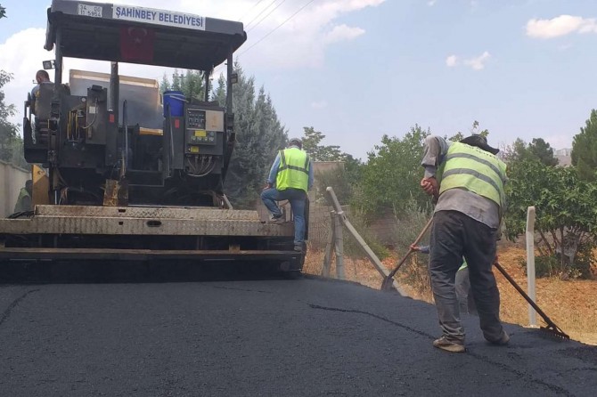 Gaziantep’te yollarda asfalt çalışması yapıldı