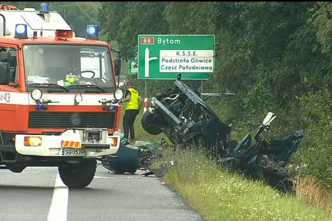 Li Polonyayê otobusa rêwîyan û kamyon li hev qelibîn: 9 mirî 7 birîndar