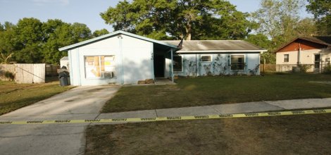 Yer yarıldı içinde kayboldu!