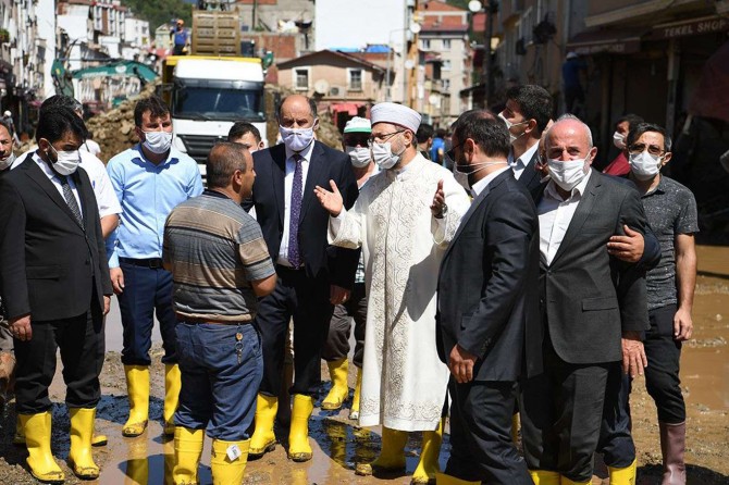 Erbaş, Giresun'da selin meydana geldiği alanlarda incelemelerde bulundu