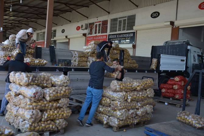 Komisyoncular, yerli ürünlerdeki üretimin azlığından yakındı