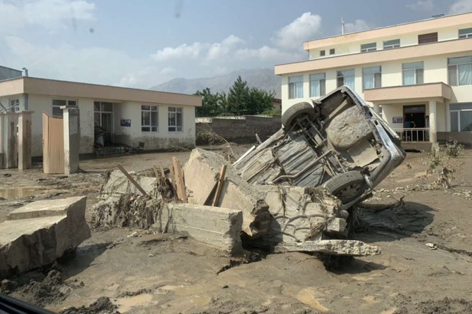 Li Efxanistanê lehî: Herî kêm 150 kes canê xwe ji dest dan