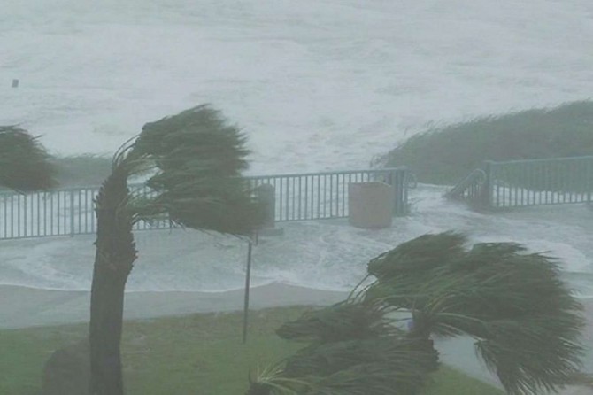 Deniz suyu ısındı! "Laura" ve "Marco" tropik fırtınaları ABD'ye yaklaşıyor