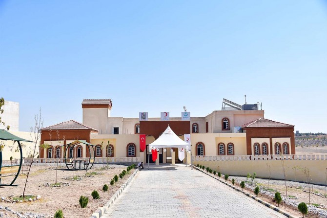 Cerablus’ta yetim aileler için kompleks yapıldı