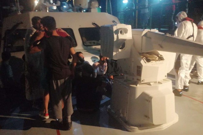 Datça açıklarında batan teknedeki 19 kişi kurtarıldı