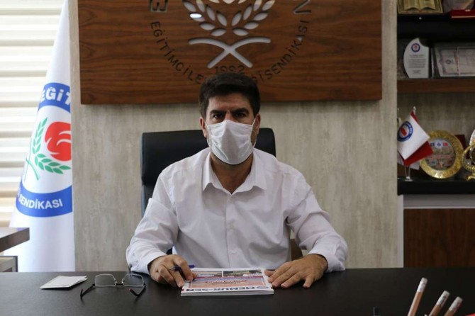 Eğitim-Bir-Sen, ahlaksızlık içeren kitap ile ilgili suç duyurusunda bulundu