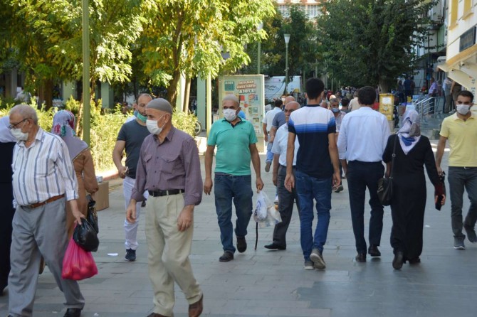 Siirt Halkı: "Aşura günü Allah'a yönelmek ve öze dönmek için büyük bir fırsattır"