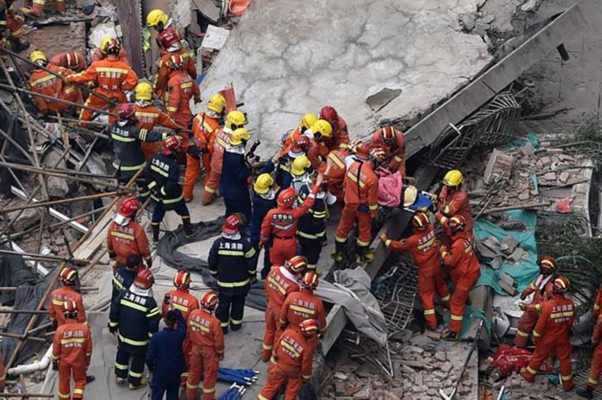 Çin'de çöken restoranda ölenlerin sayısı 17'e yükseldi