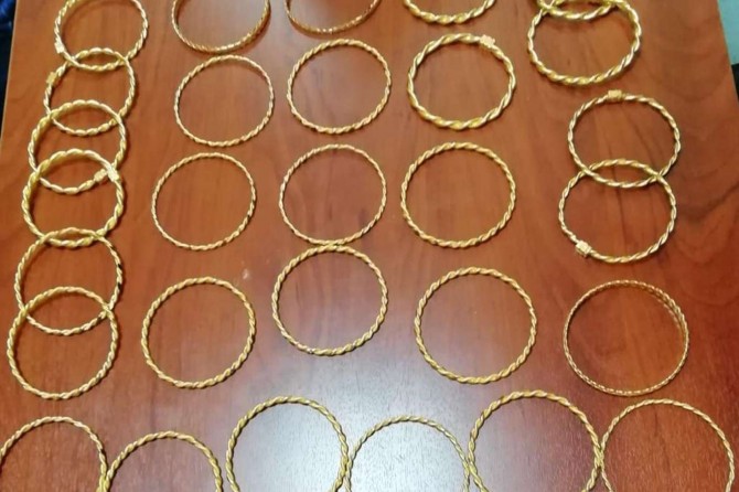 Adana'da çalıştığı kuyumcudan hırsızlık yaptığı iddia edilen çırak ve ağabeyi yakalandı