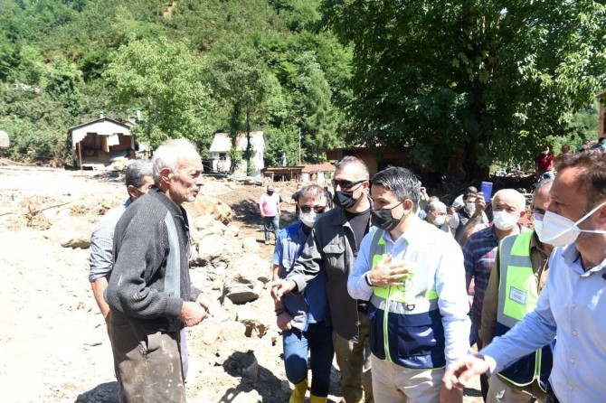 Bakan Pakdemirli: "Büyükbaş teleflerinin hepsini ödeyeceğiz"