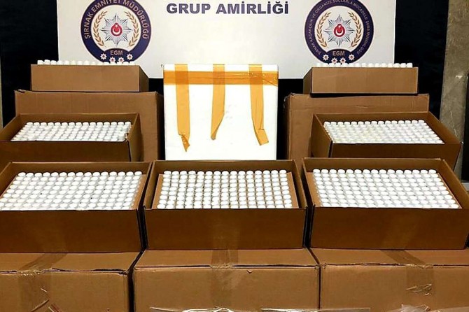 Kaçakçıların yeni hedefi Covid-19 test kitleri oldu