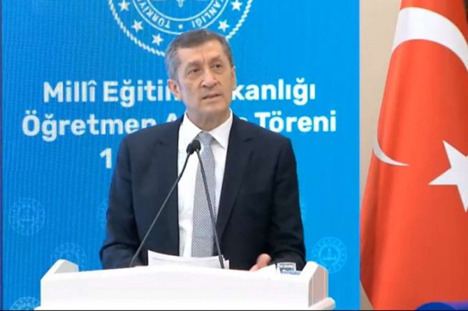 Tayîna 20 hezar mamosteyên bi peyman hat kirin