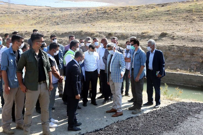 Van Valisi Bilmez, asfalt çalışmalarını inceledi