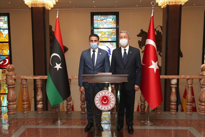 Turkish Defense Minister Akar receives his Libyan counterpart Namroush