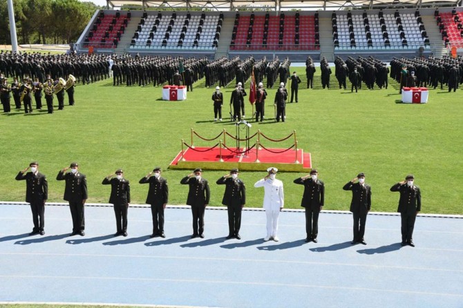 Deniz ve Hava Astsubay Meslek Yüksekokullarından mezuniyet töreni