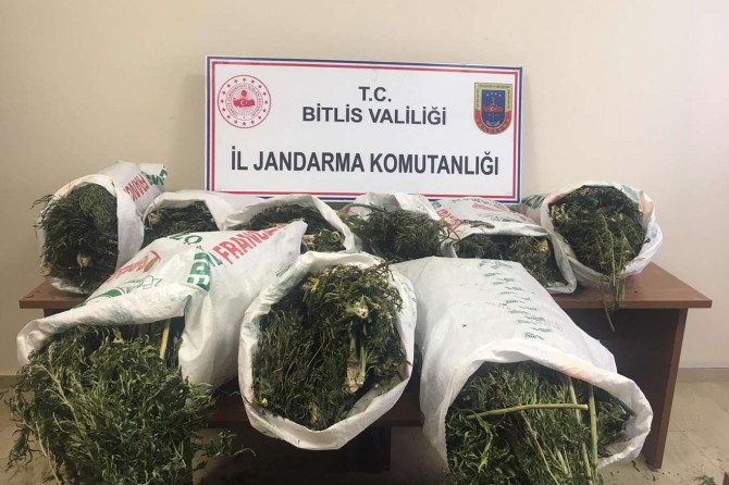 Mutki'de yaklaşık 95 kilo uyuşturucu ele geçirildi