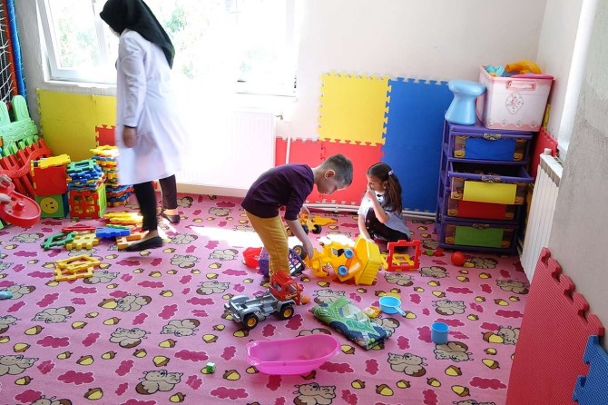 Kreş Müdürü Türk: "Çocuklarımızı maddi ve manevi yönden yetiştiriyoruz"